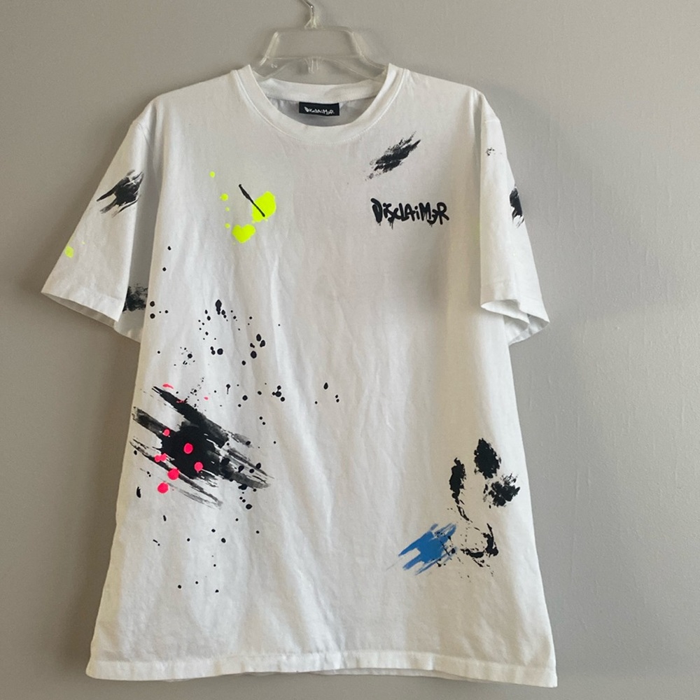 Disclaimer men's t-shirt with XL label but I think more L
